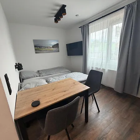 Haus Motorbrett Фонсдорф